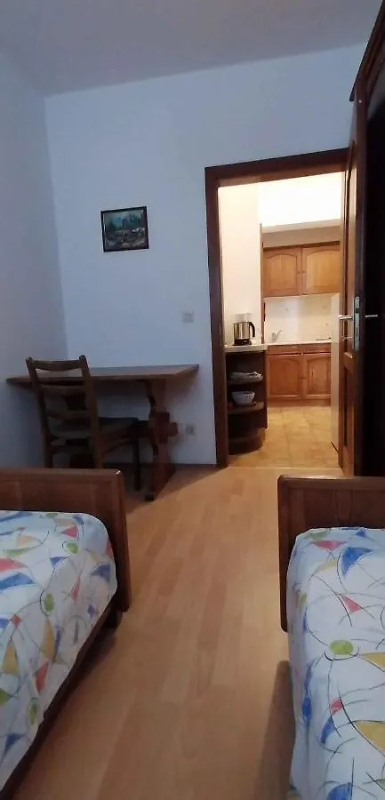 Apartments In Crikvenica 43359