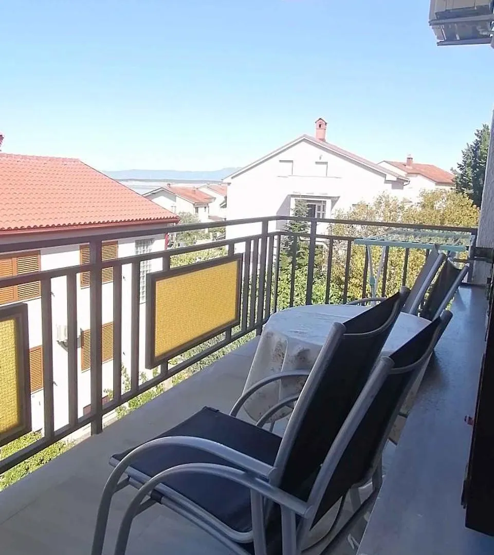 Apartments In Crikvenica 43359